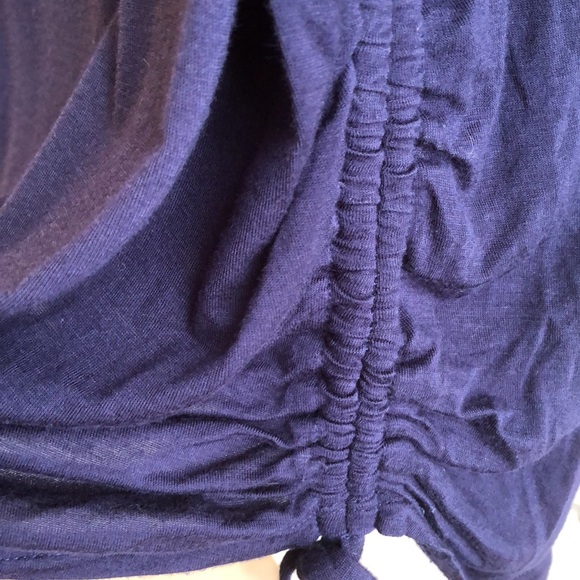 🦋Soho Soft tee scrunched tied sides, rounded hem lightweight long sleeved top - Picture 8 of 8